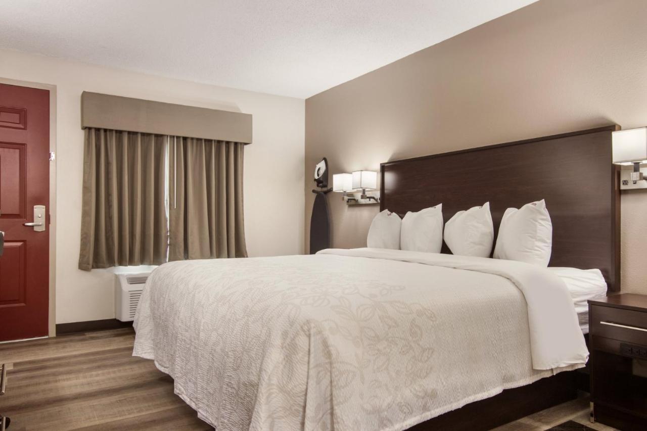 Red Roof Inn Plus & Suites אירי מראה חיצוני תמונה
